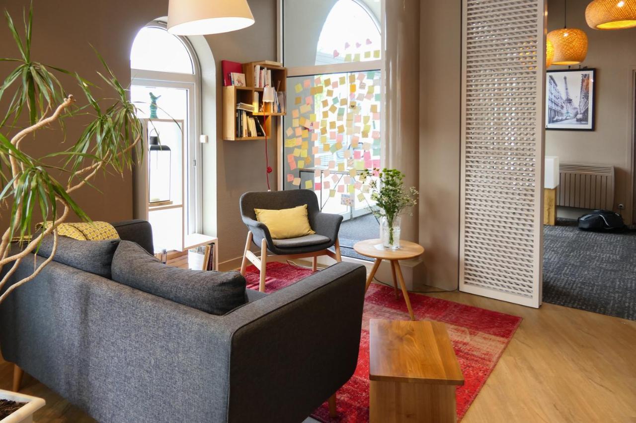 Hotel Et Apparts Marin Laval  Eksteriør bilde