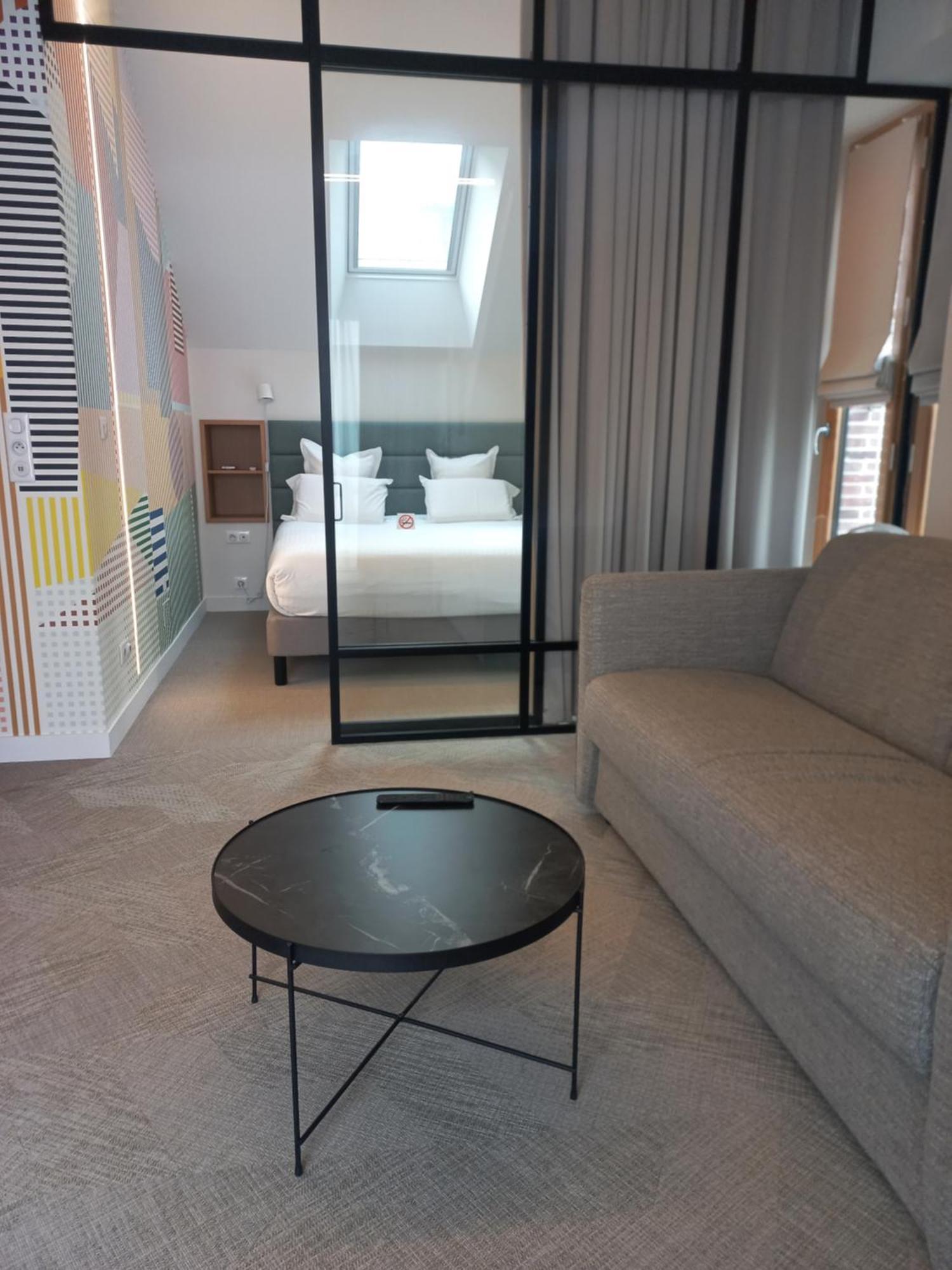 Hotel Et Apparts Marin Laval  Eksteriør bilde