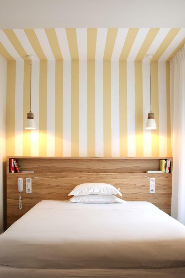Hotel Et Apparts Marin Laval  Eksteriør bilde