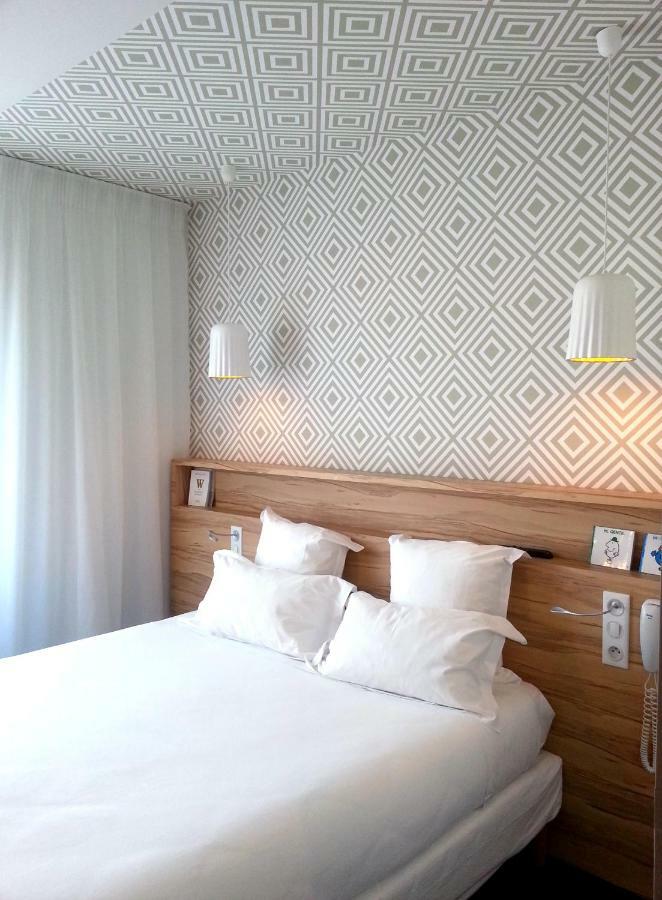 Hotel Et Apparts Marin Laval  Eksteriør bilde