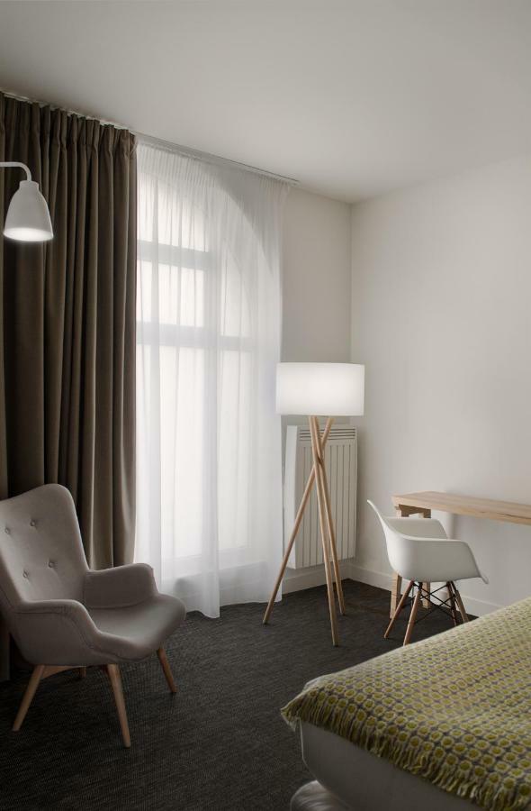 Hotel Et Apparts Marin Laval  Eksteriør bilde