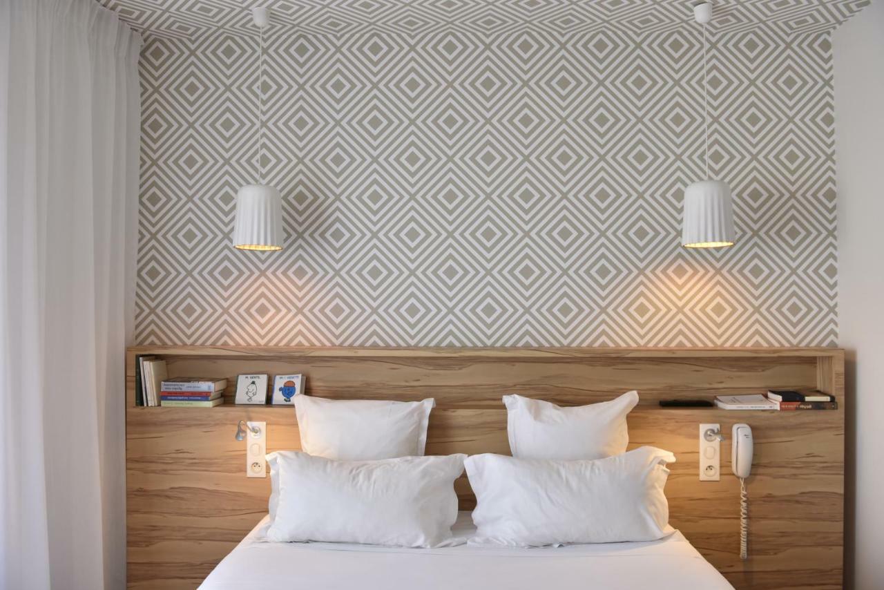 Hotel Et Apparts Marin Laval  Eksteriør bilde